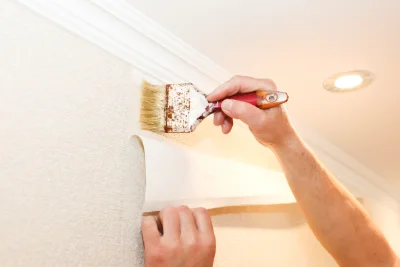 Pose de papier peint à Gauciel — revêtements muraux et toiles de verre